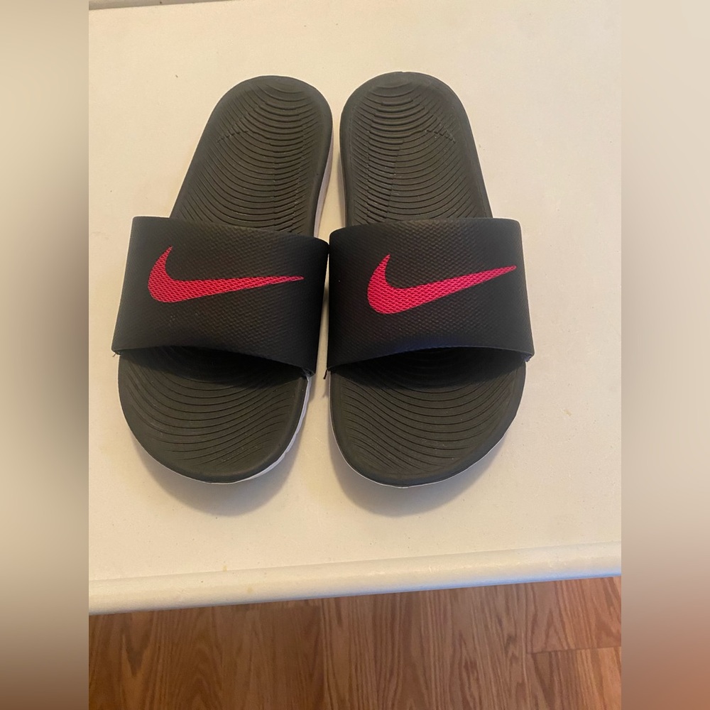 Nike Black Slides